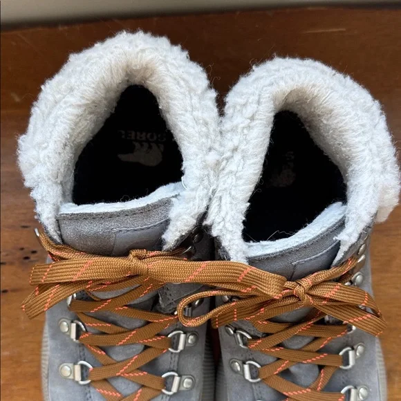 Sorel Out N About Winter Conquest Waterproof Boots w/Shearling Cuff Women’s 8.5 - Picture 4 of 16